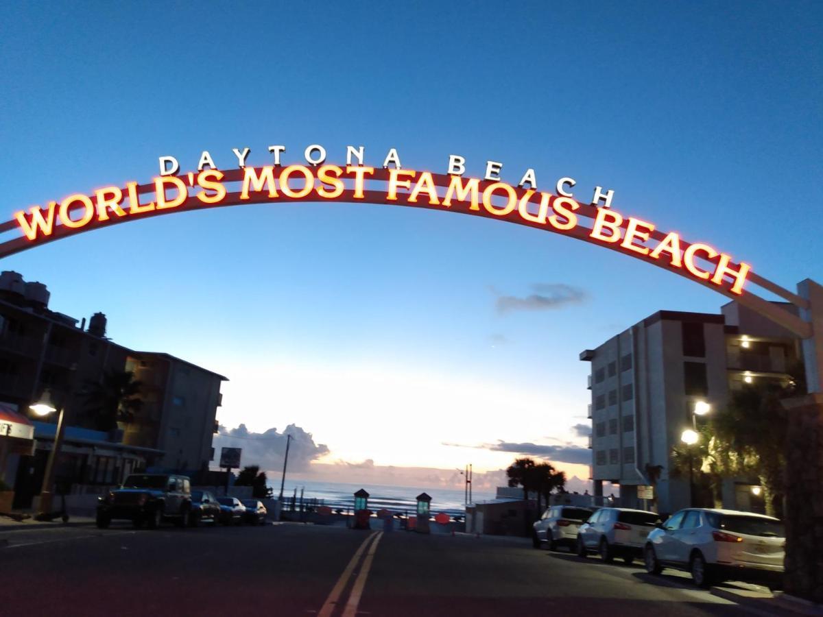 Appartement Ocean Balmy Warm Healing Breeze Under Sapphire Sky Year Round On Sunny Balcony à Daytona Beach Extérieur photo
